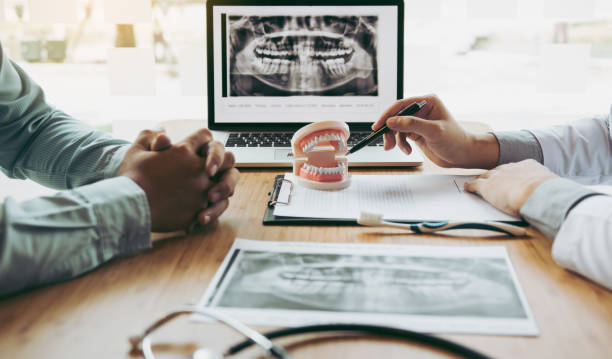 Best Dentist for Tooth Abscess  in New Cassel, NY